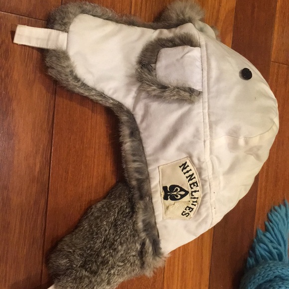 Hat - Picture 2 of 3